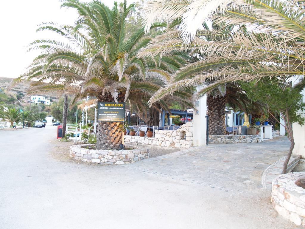 Pegasus Studios & Apartments Skyros Exteriör bild